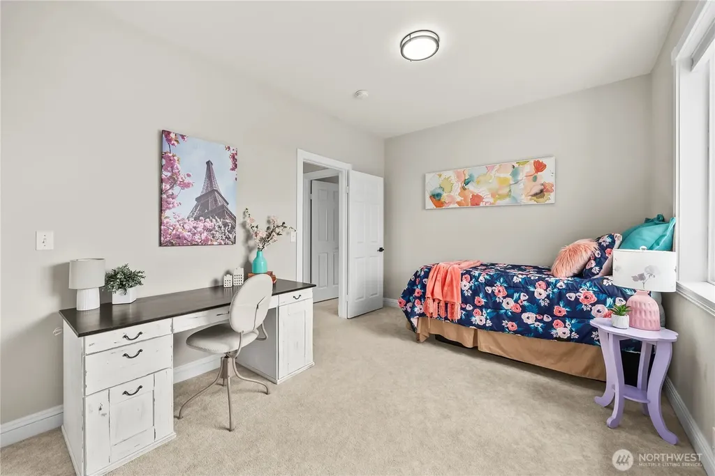 1827 Collins Road Enumclaw WA 98321