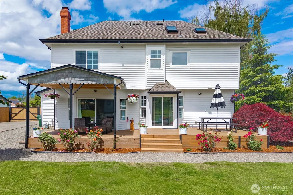 1827 Collins Road Enumclaw WA 98321