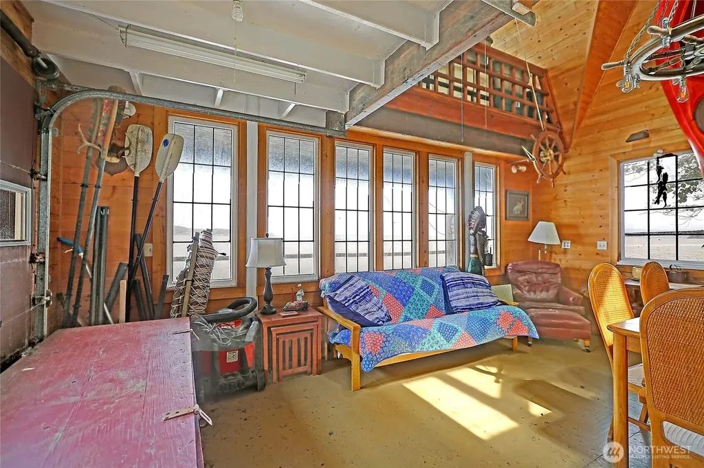 386 Shore Drive Camano Island WA 98282