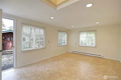 386 Shore Drive Camano Island WA 98282