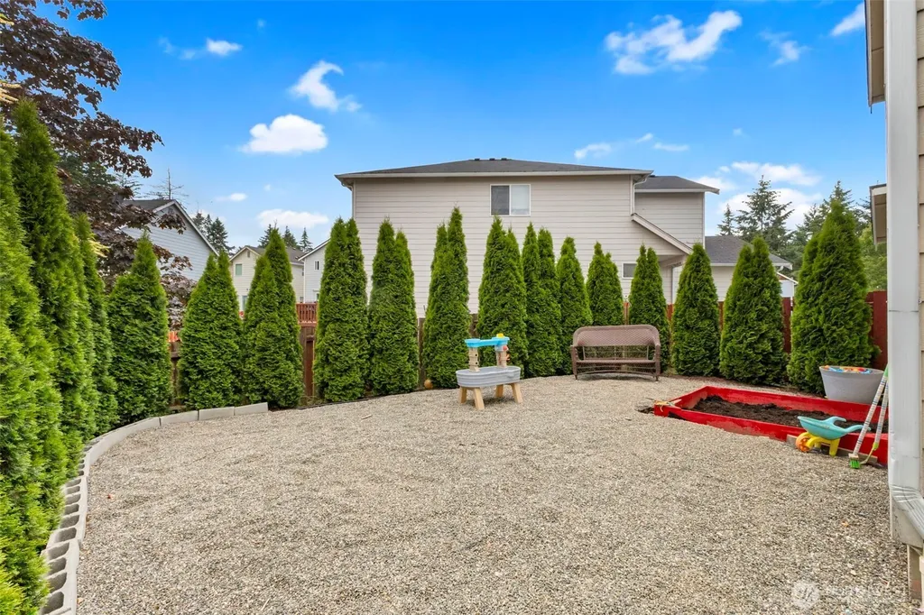 19019 96th Avenue Ct E Puyallup WA 98375