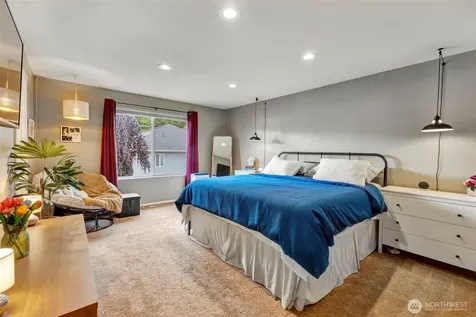 19019 96th Avenue Ct E Puyallup WA 98375