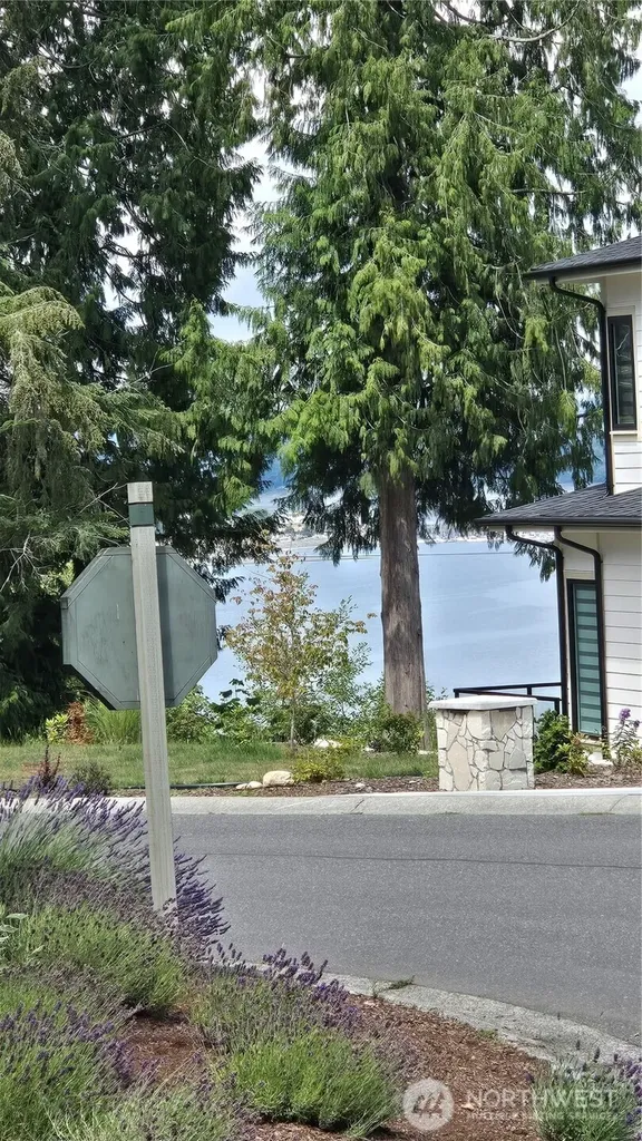8855 Wood Duck Way Blaine WA 98230