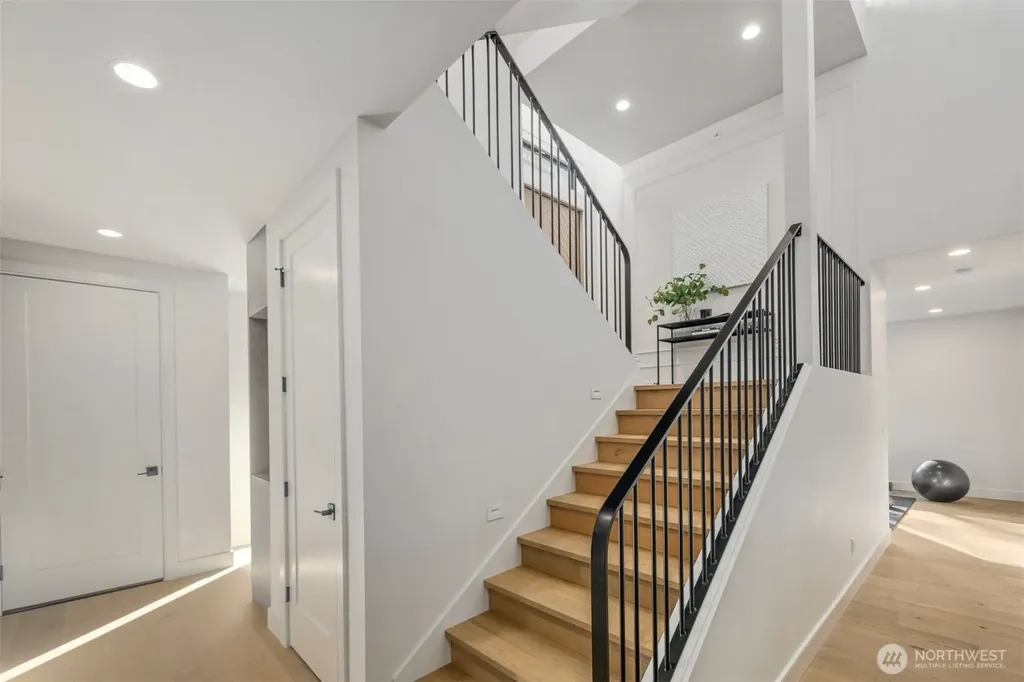 7128 NE 119th Place Kirkland WA 98034
