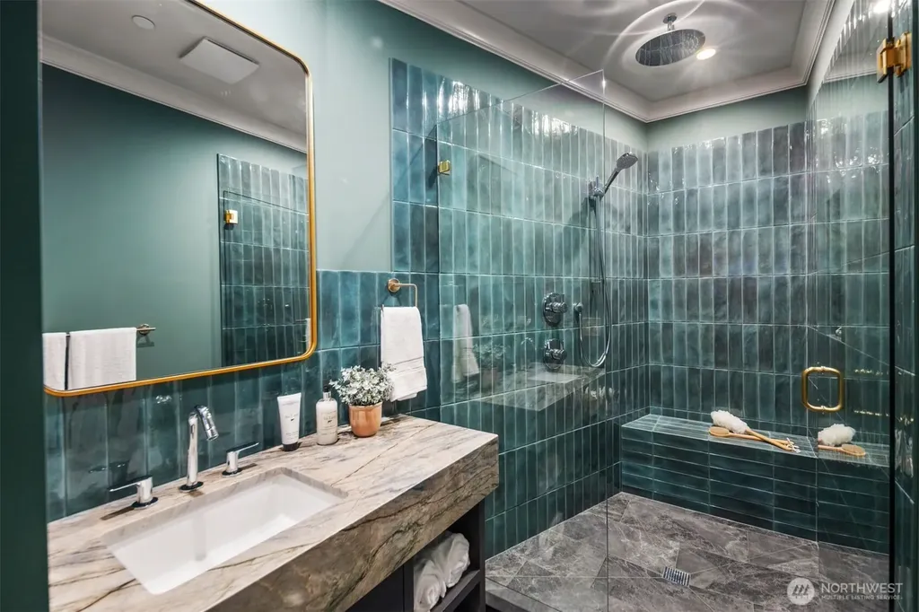 7128 NE 119th Place Kirkland WA 98034