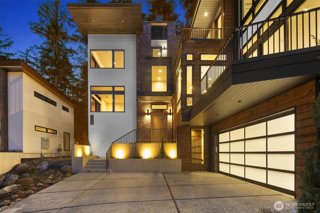 7128 NE 119th Place Kirkland WA 98034