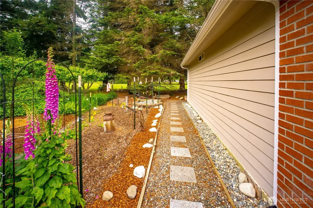 226 Hurricane Ridge Drive Sequim WA 98382
