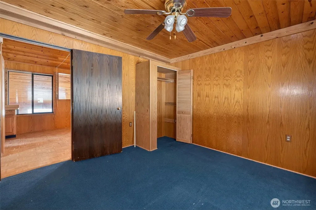 3266 Shady Court Valley WA 99181