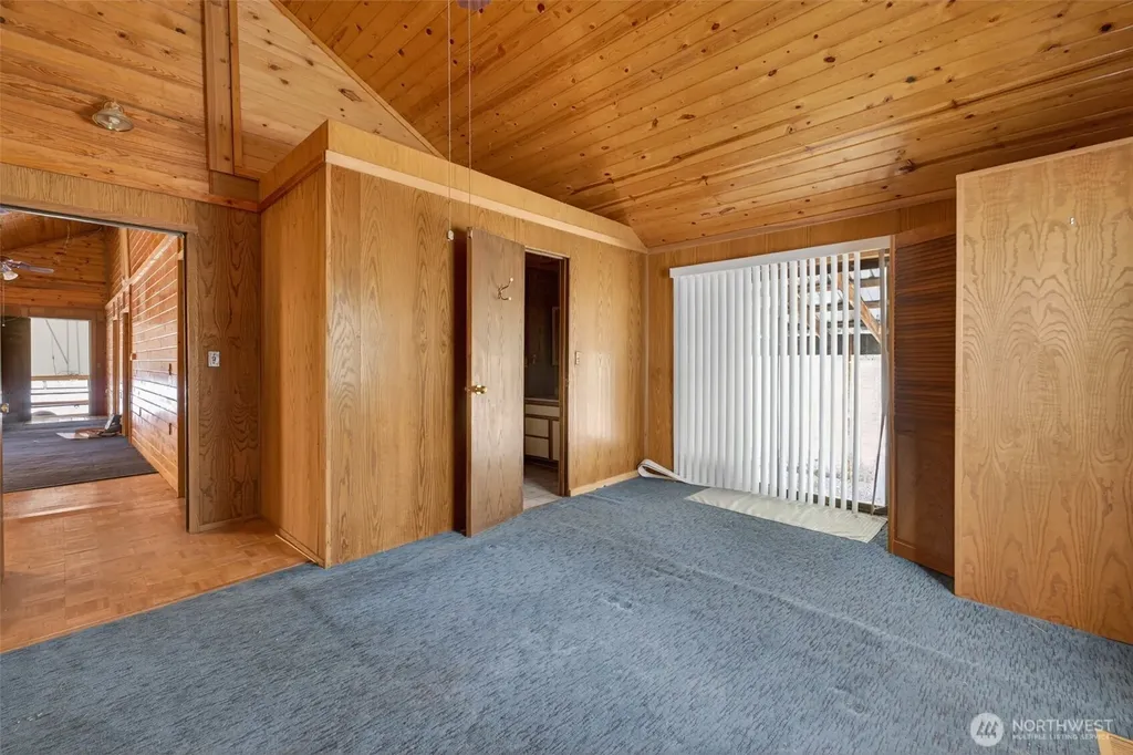 3266 Shady Court Valley WA 99181