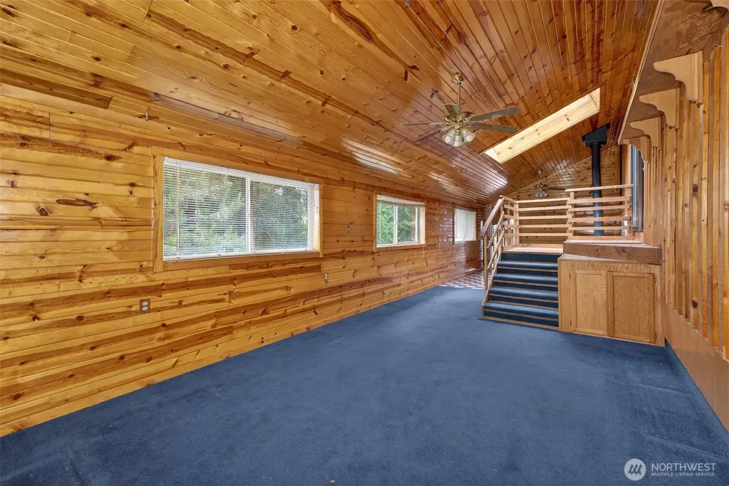 3266 Shady Court Valley WA 99181