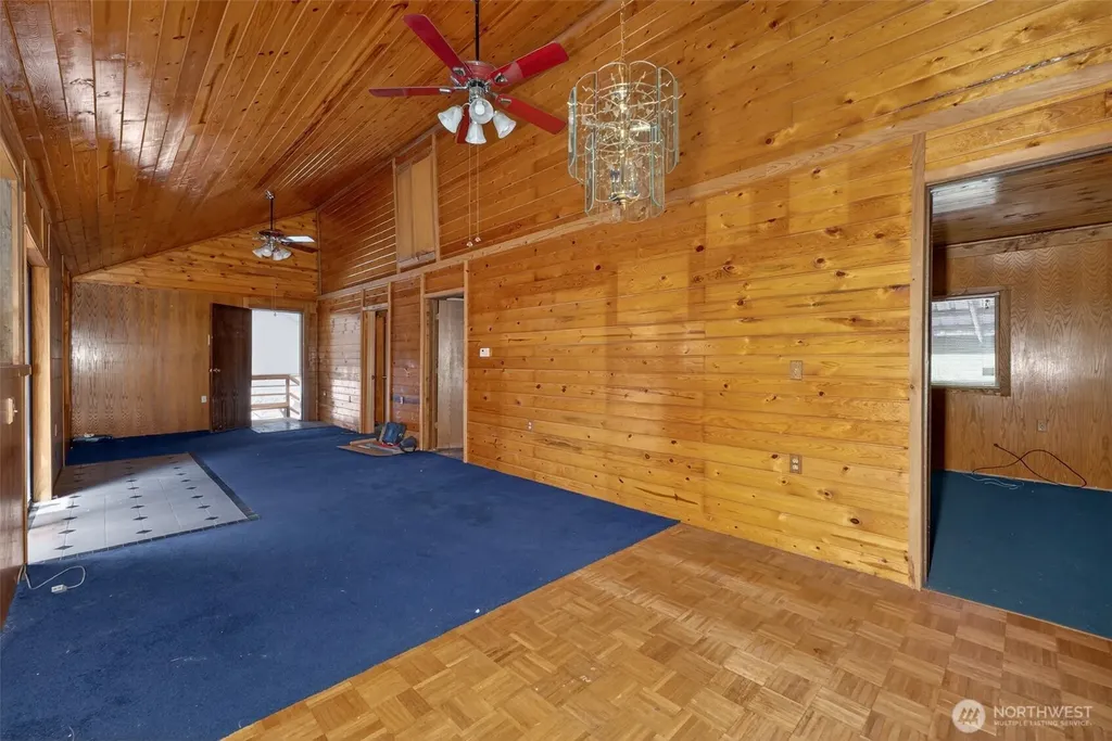 3266 Shady Court Valley WA 99181