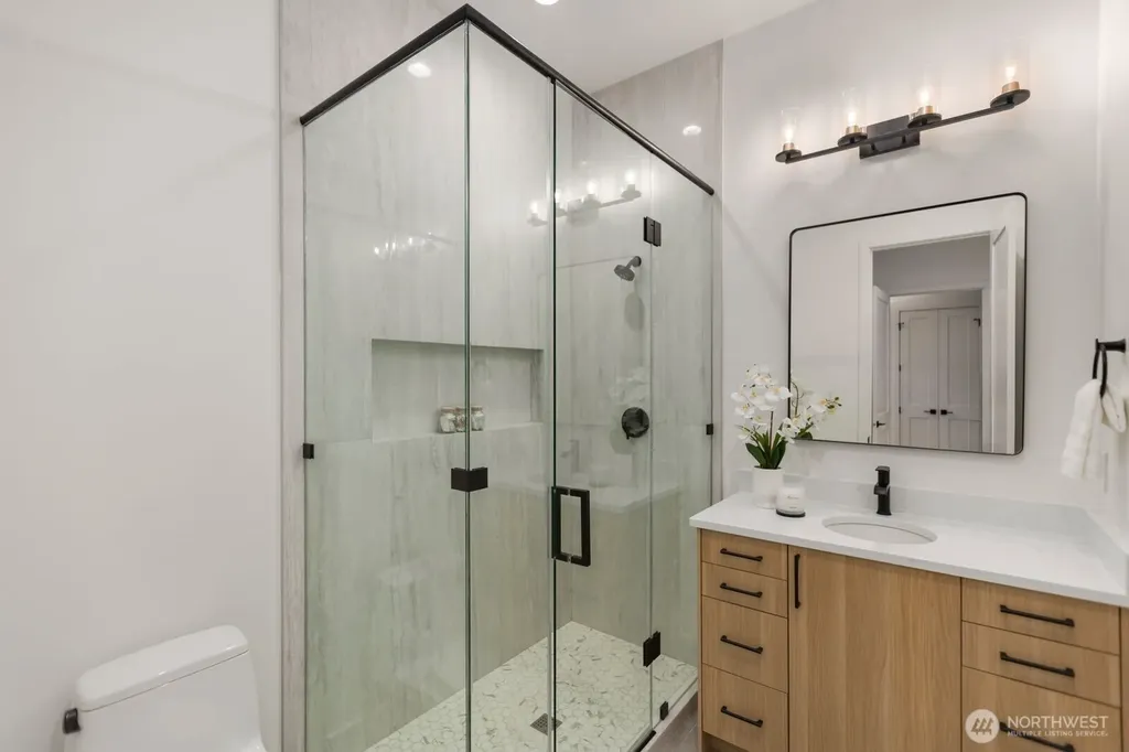 1755 NE 173 Avenue NE Bellevue WA 98008