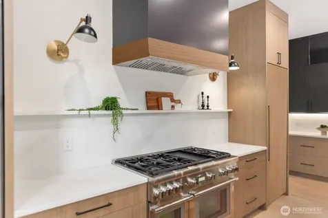 1755 NE 173 Avenue NE Bellevue WA 98008