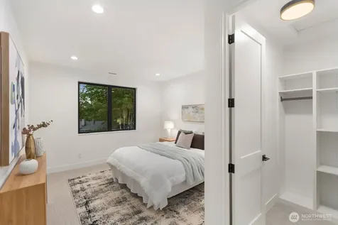 1755 NE 173 Avenue NE Bellevue WA 98008