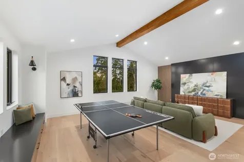 1755 NE 173 Avenue NE Bellevue WA 98008