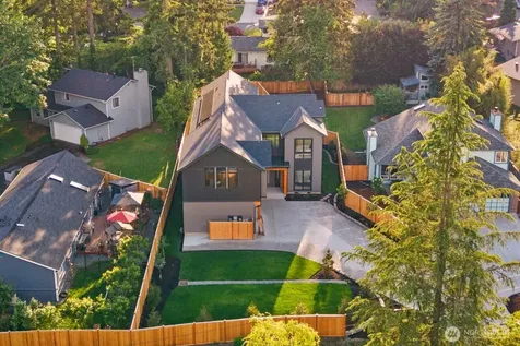 1755 NE 173 Avenue NE Bellevue WA 98008