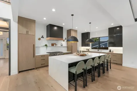 1755 NE 173 Avenue NE Bellevue WA 98008