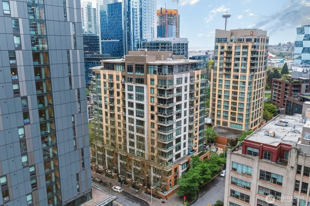 910 Lenora Street Seattle WA 98121