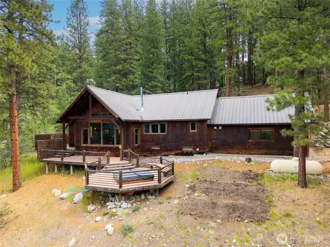 32 Cassal Road Winthrop WA 98862