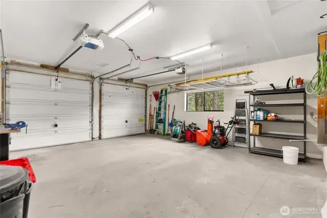 32 Cassal Road Winthrop WA 98862