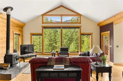 32 Cassal Road Winthrop WA 98862