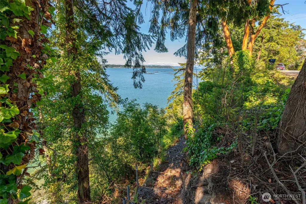 1863 Madrona Way Coupeville WA 98239