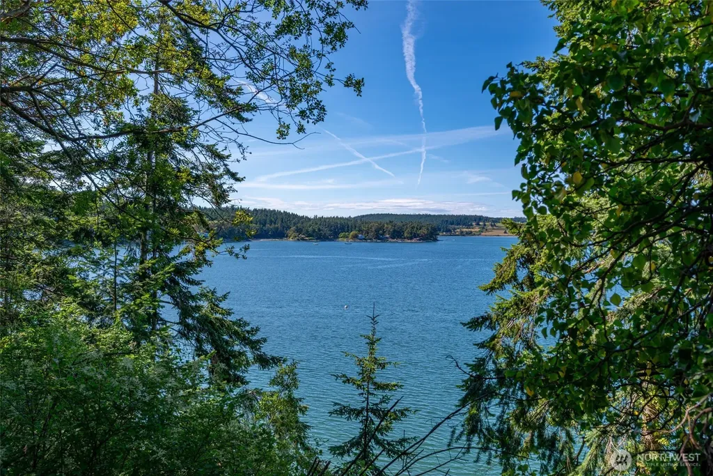 1863 Madrona Way Coupeville WA 98239