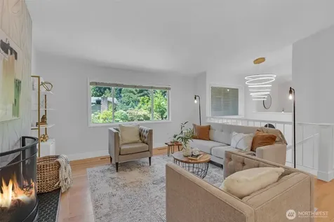 20042 12 Avenue NE Shoreline WA 98155
