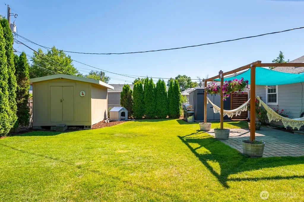 1238 D Street SW Ephrata WA 98823