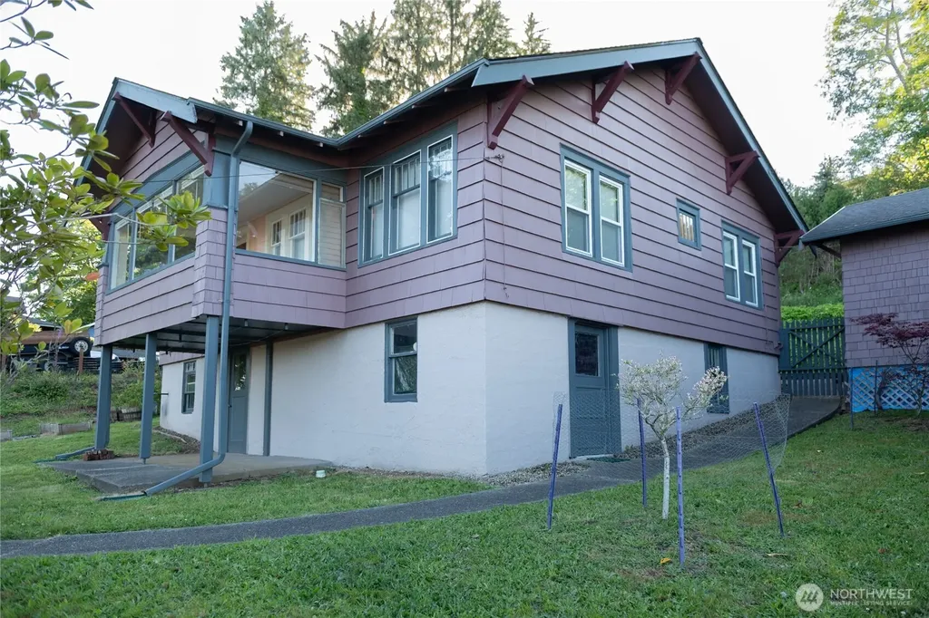 540 View Court Hoquiam WA 98550