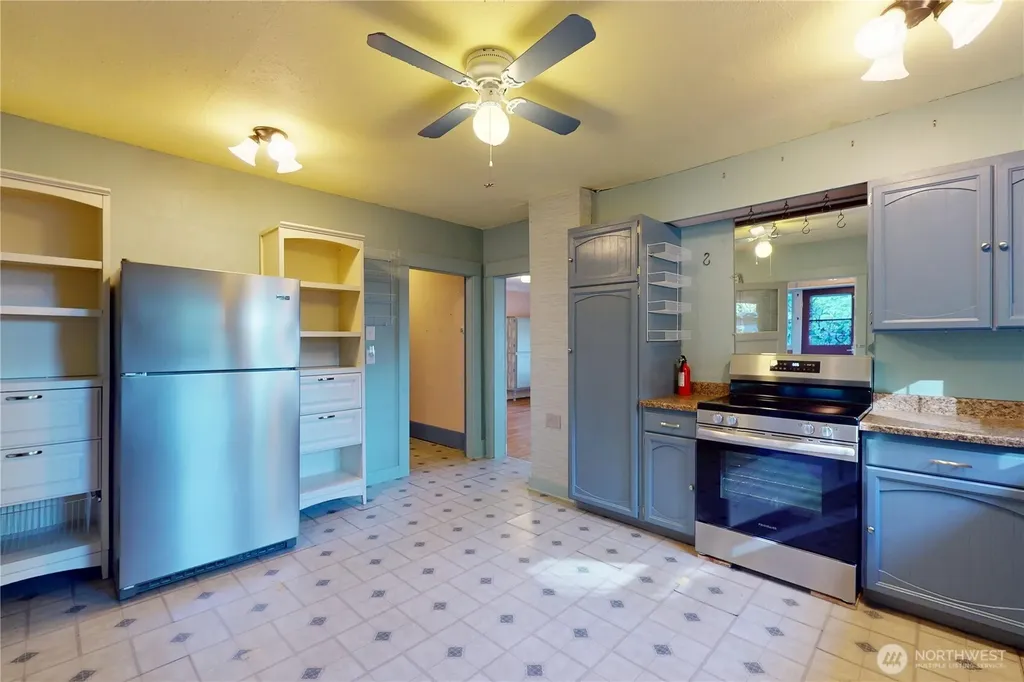 540 View Court Hoquiam WA 98550