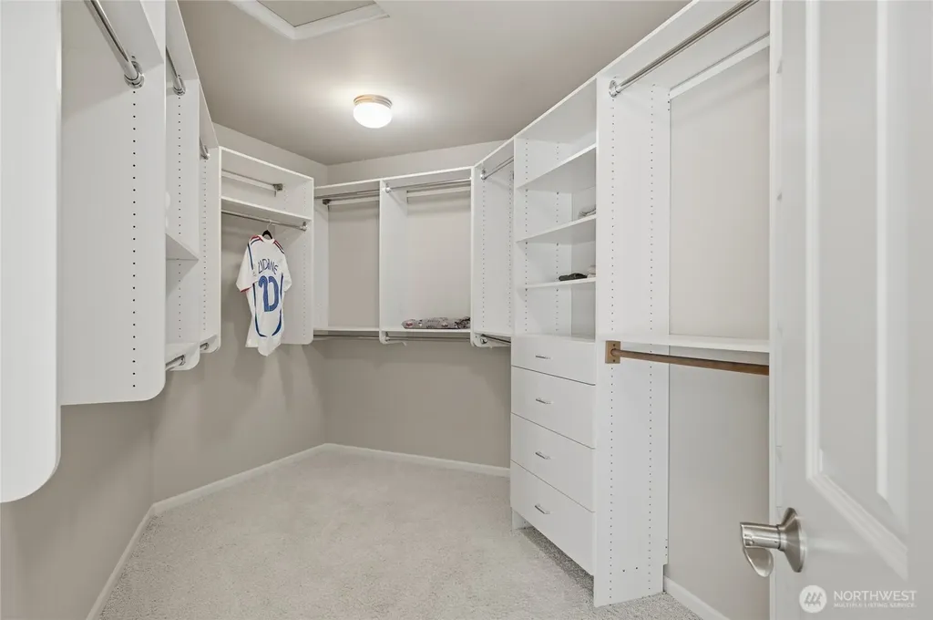 1426 235th Place SE Sammamish WA 98075