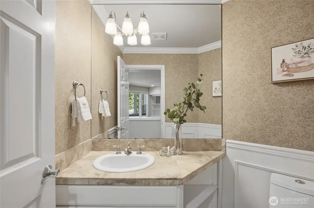 1426 235th Place SE Sammamish WA 98075