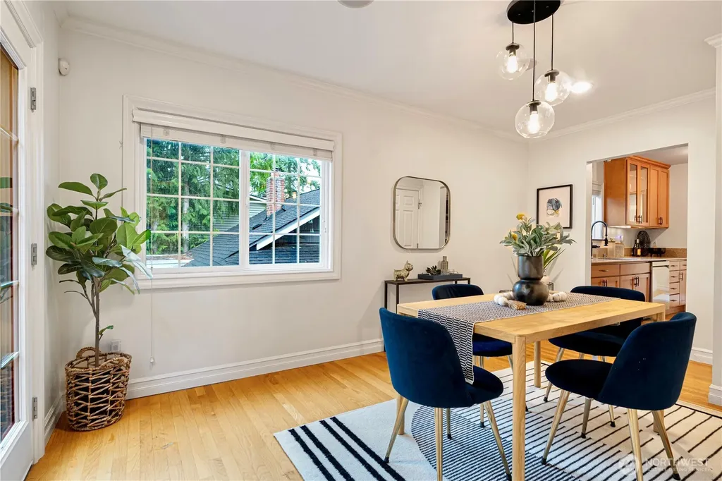 1528 NE 97th Street Seattle WA 98115