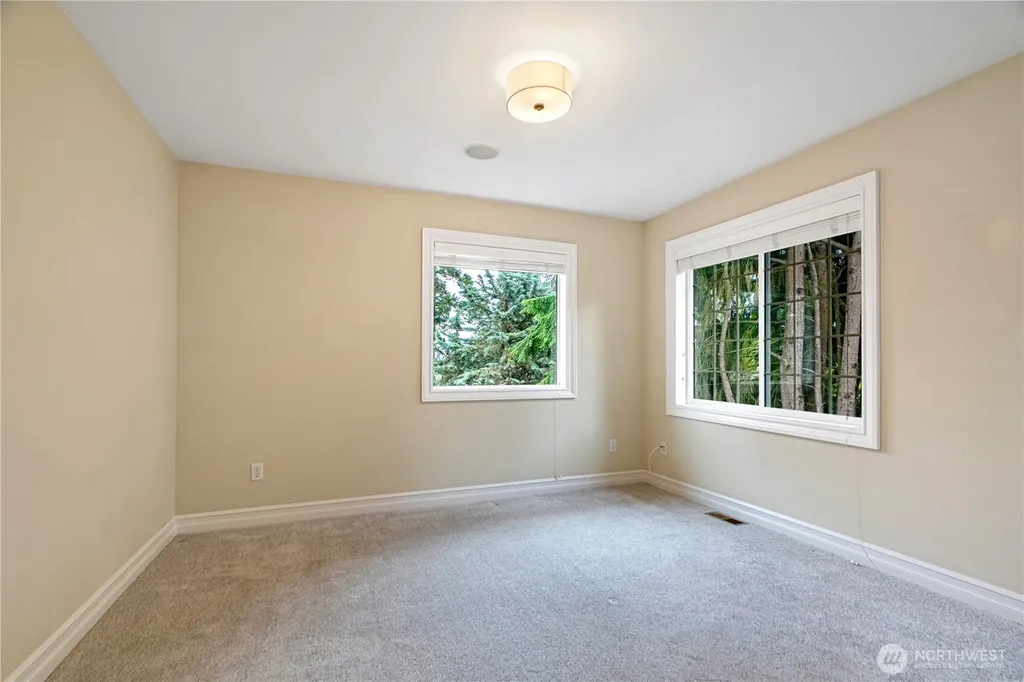 1528 NE 97th Street Seattle WA 98115
