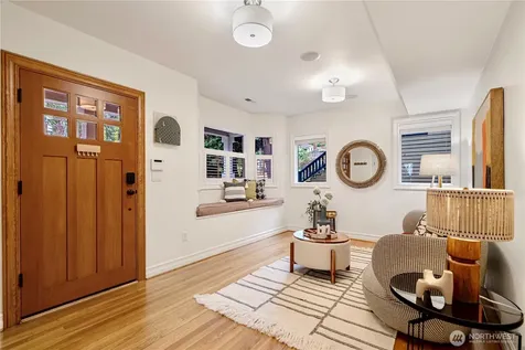 1528 NE 97th Street Seattle WA 98115
