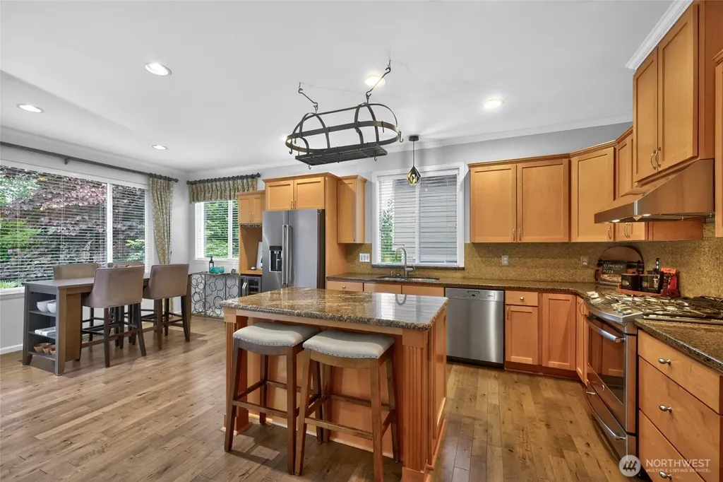 20905 12th Avenue W Lynnwood WA 98036