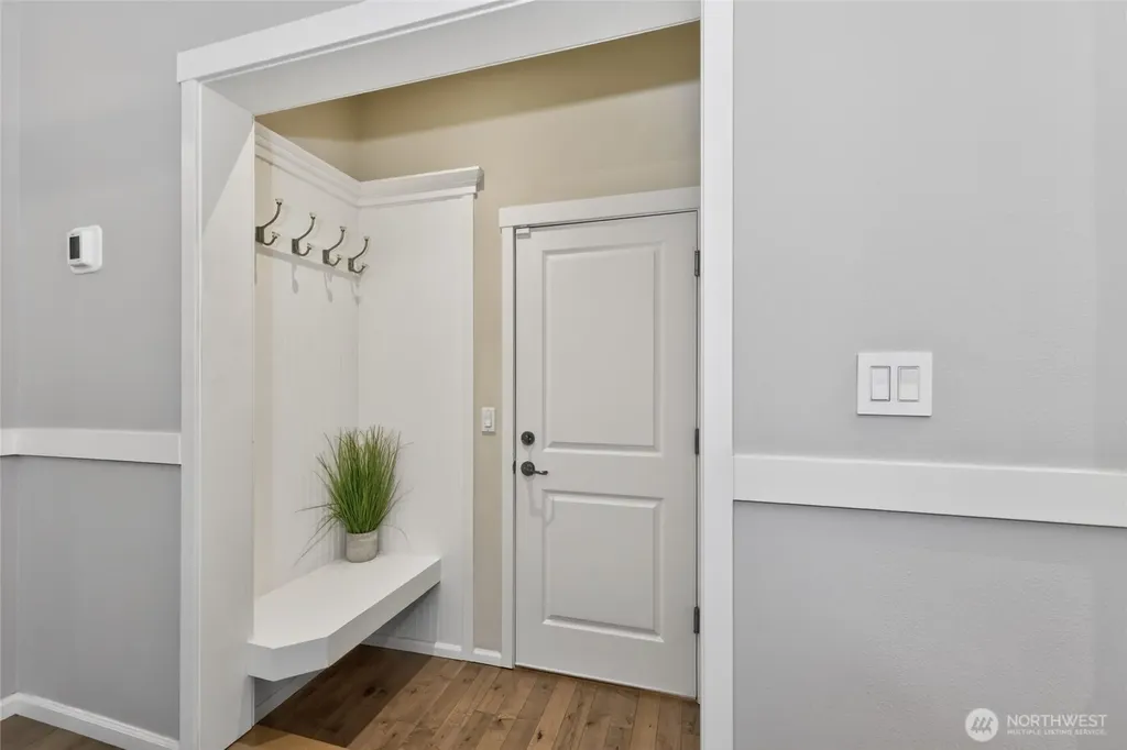 20905 12th Avenue W Lynnwood WA 98036
