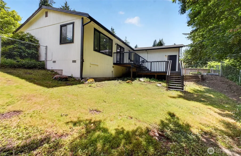 77 Hylebos Avenue Milton WA 98354