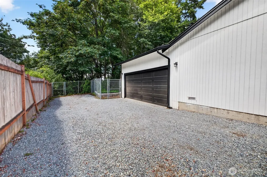 77 Hylebos Avenue Milton WA 98354