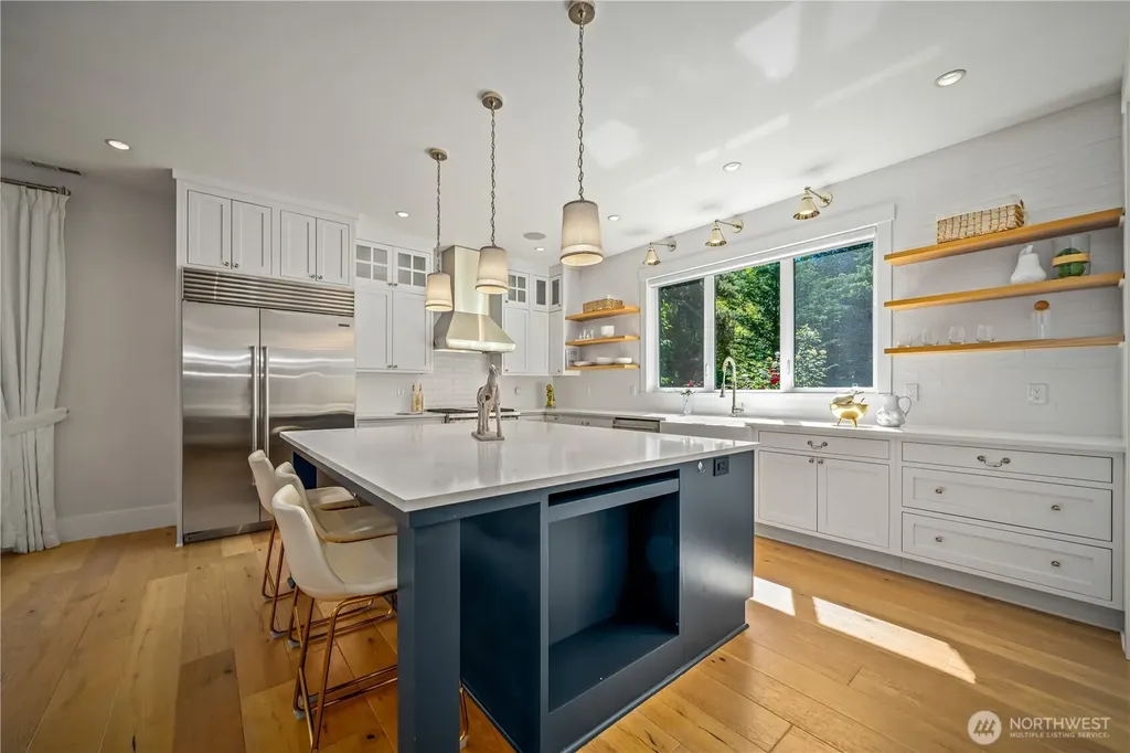 5027 48th Avenue NE Seattle WA 98105
