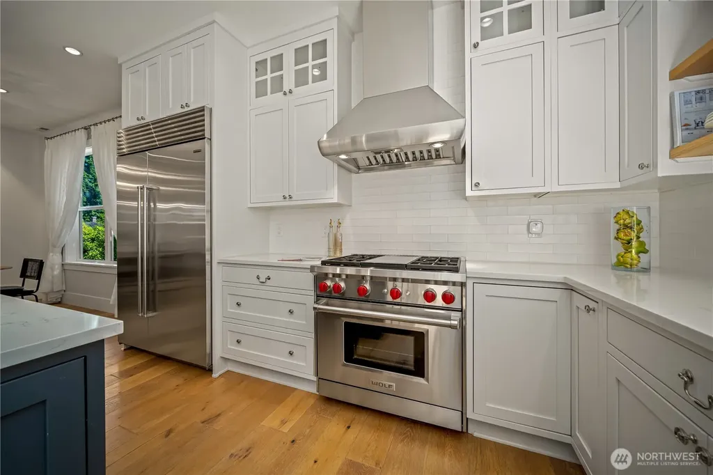 5027 48th Avenue NE Seattle WA 98105