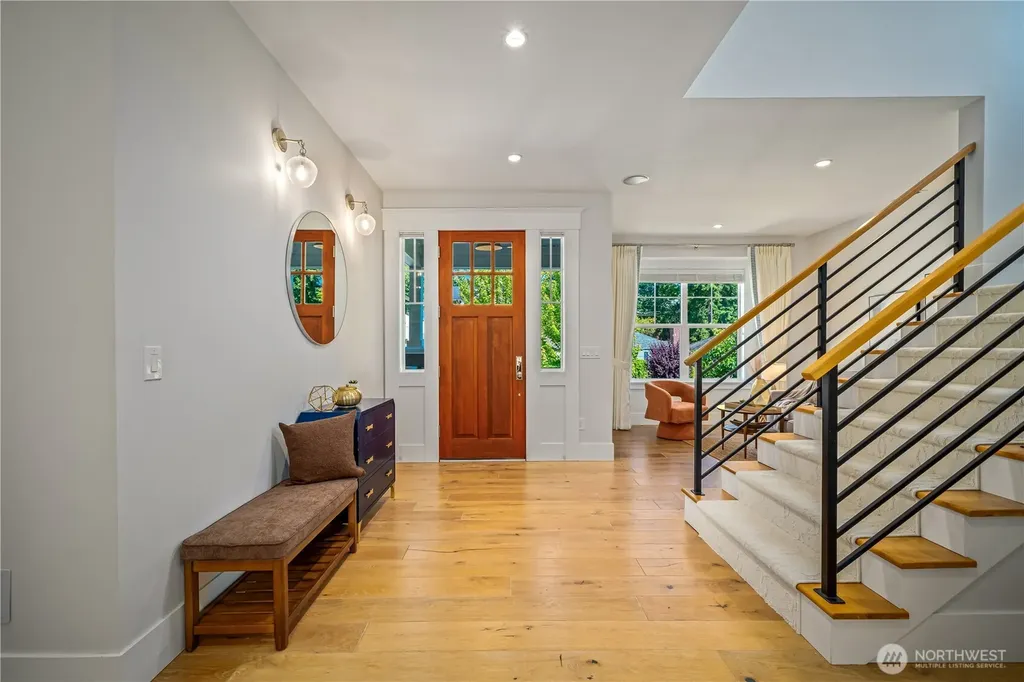 5027 48th Avenue NE Seattle WA 98105