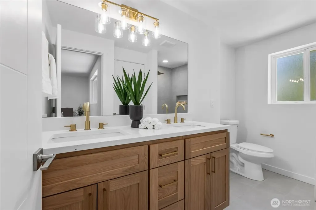 8712 Wildwood Avenue SW Lakewood WA 98498