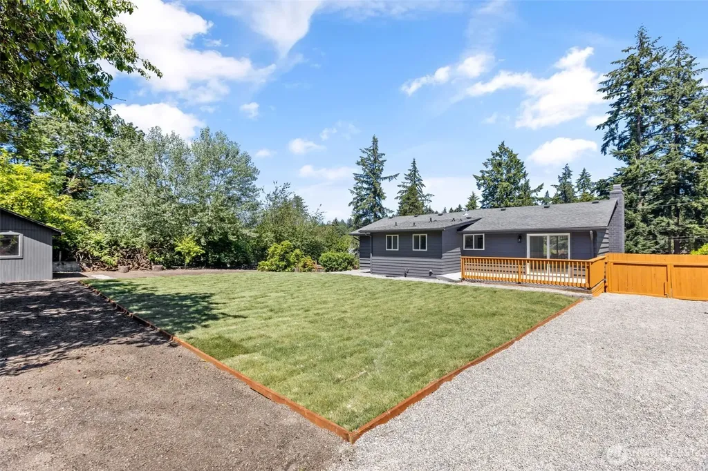 8712 Wildwood Avenue SW Lakewood WA 98498