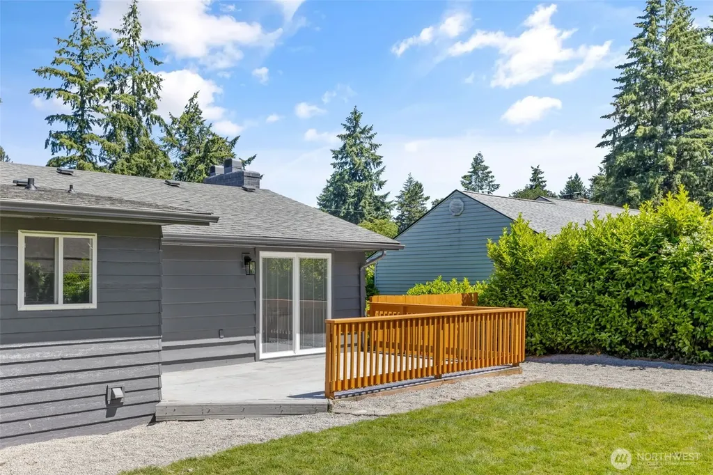 8712 Wildwood Avenue SW Lakewood WA 98498