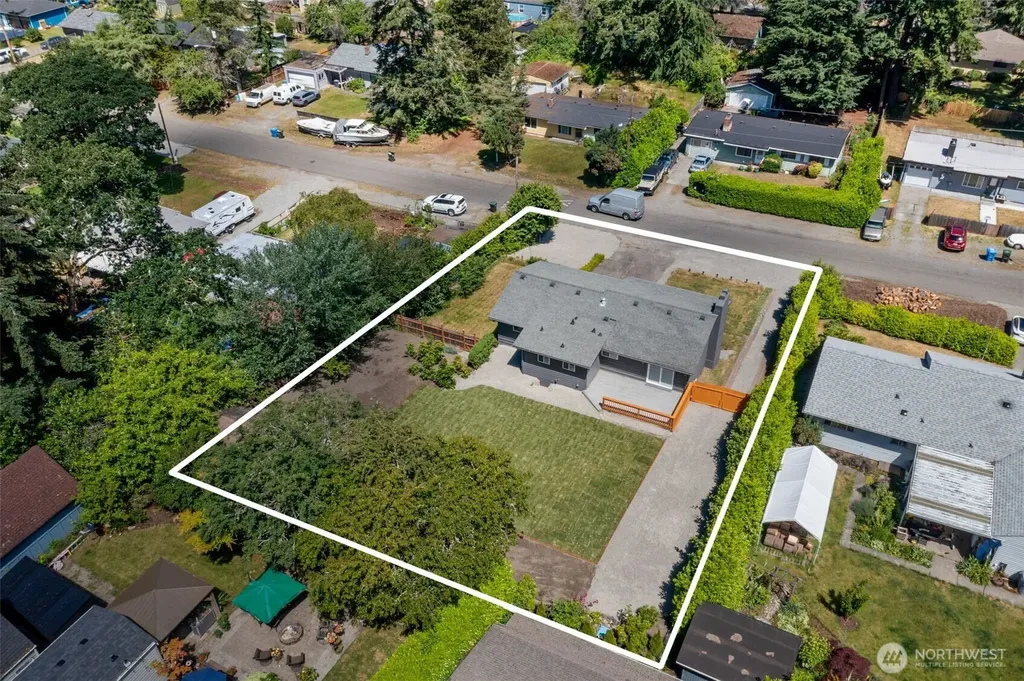 8712 Wildwood Avenue SW Lakewood WA 98498