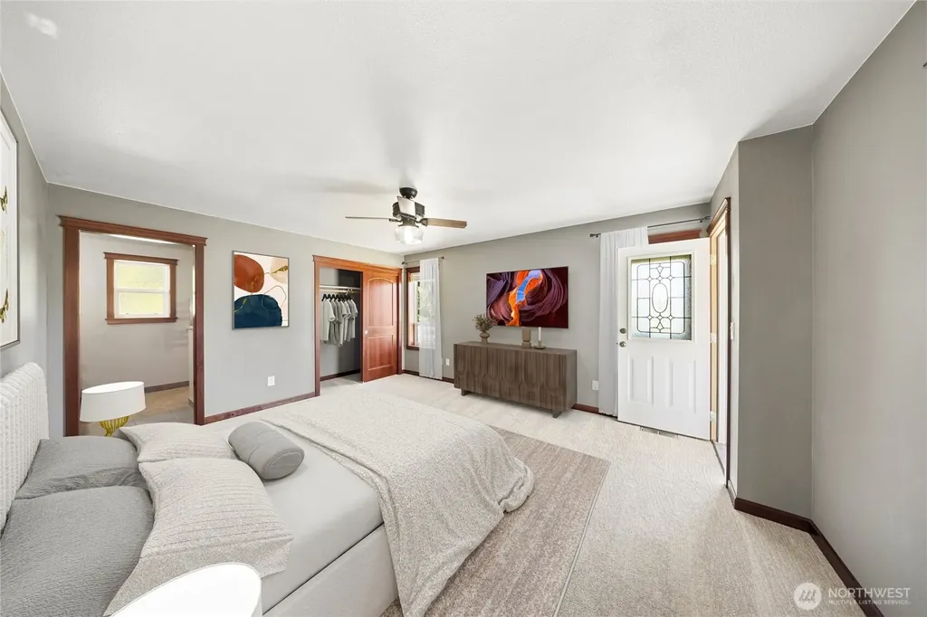 16026 Lawrence Place SE Yelm WA 98597