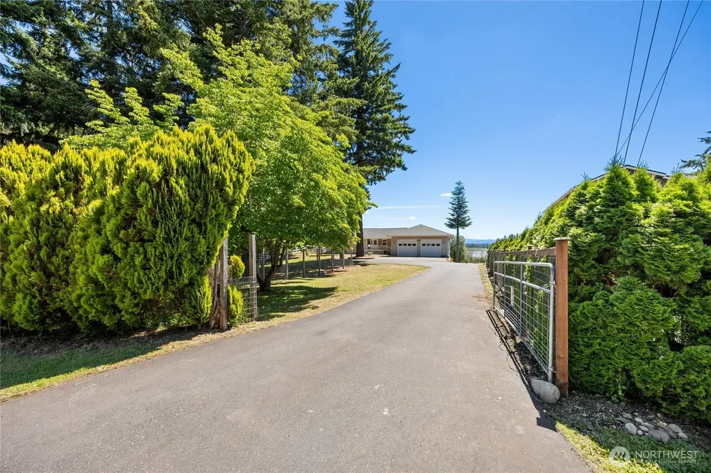 16026 Lawrence Place SE Yelm WA 98597