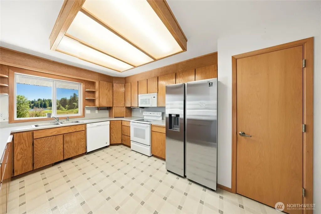16026 Lawrence Place SE Yelm WA 98597